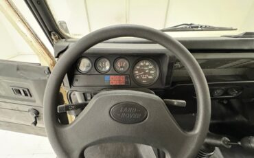 Land-rover-Defender-90-1987-Chamonix-White-Black-34