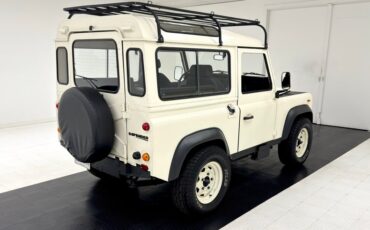 Land-rover-Defender-90-1987-Chamonix-White-Black-36