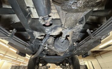 Land-rover-Defender-90-1987-Chamonix-White-Black-7