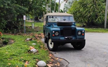 Land-rover-Series-2-1970-Marine-Blue-Camel-11