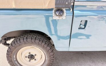 Land-rover-Series-2-1970-Marine-Blue-Camel-15