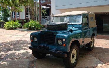 Land-rover-Series-2-1970-Marine-Blue-Camel-7