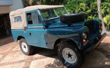 Land-rover-Series-2-1970-Marine-Blue-Camel-8