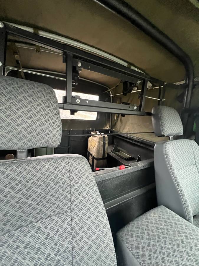 Land-rover-defender-90-diesel-1993-5