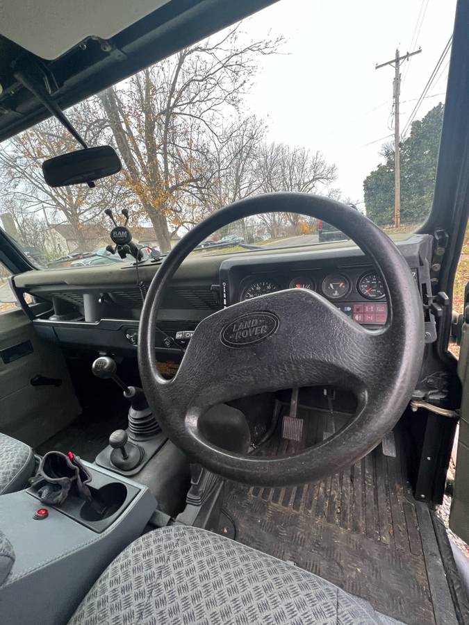 Land-rover-defender-90-diesel-1993-6