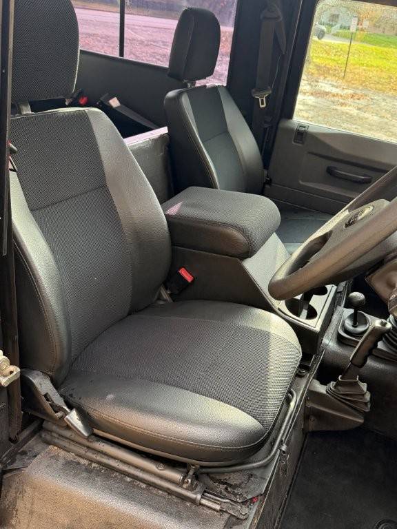 Land-rover-defender-90-diesel-1993-black-12