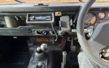 Land-rover-defender-90-diesel-1993-black-15