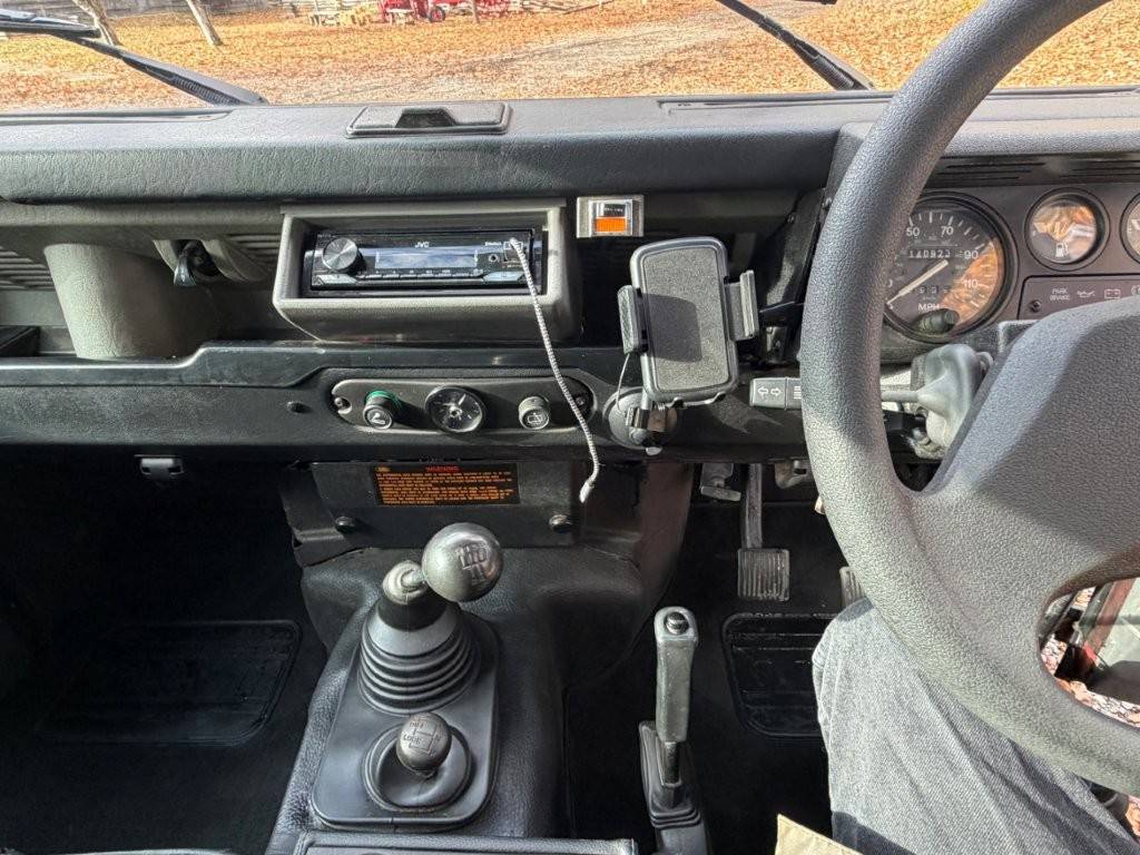 Land-rover-defender-90-diesel-1993-black-15