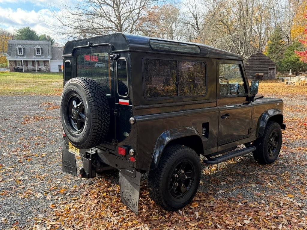 Land-rover-defender-90-diesel-1993-black-4