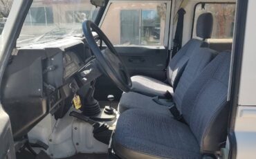 Land-rover-defender-90-diesel-1993-white-6