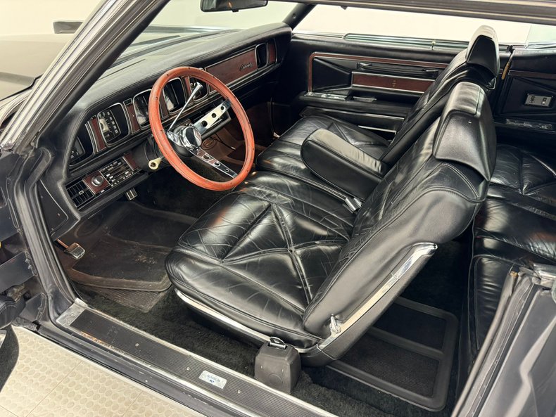 Lincoln-Continental-1970-Black-Black-3