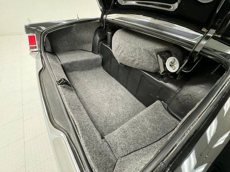 Lincoln-Continental-1970-Black-Black-44