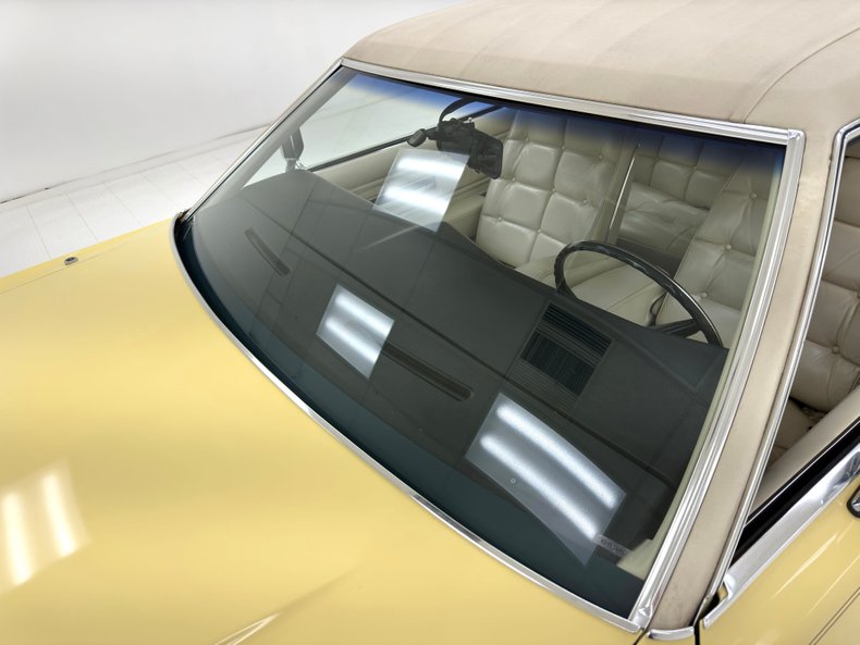 Lincoln-Continental-1973-Yellow-White-22