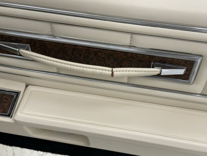 Lincoln-Continental-1973-Yellow-White-3