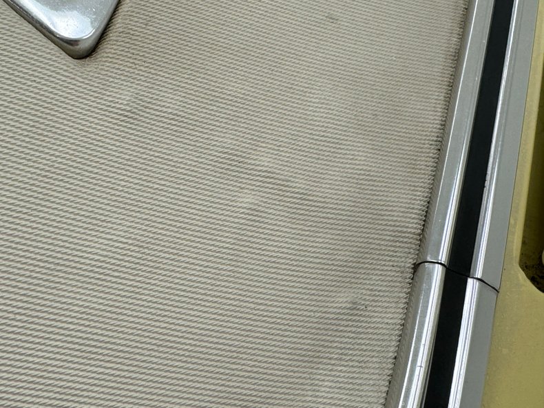 Lincoln-Continental-1973-Yellow-White-32