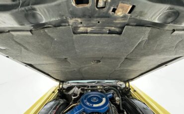 Lincoln-Continental-1973-Yellow-White-34