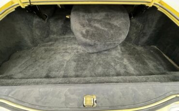 Lincoln-Continental-1973-Yellow-White-40