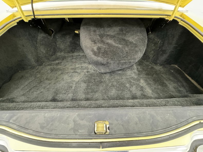 Lincoln-Continental-1973-Yellow-White-40