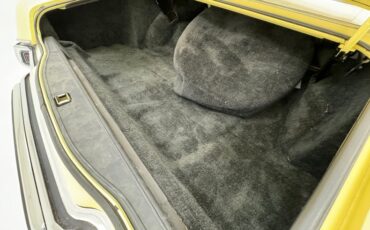 Lincoln-Continental-1973-Yellow-White-41