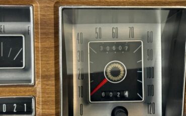 Lincoln-Continental-1973-Yellow-White-44