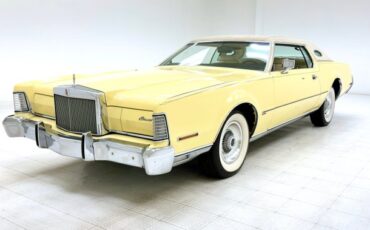 Lincoln-Continental-1973-Yellow-White-46