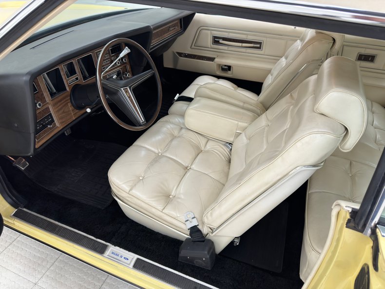 Lincoln-Continental-1973-Yellow-White-5