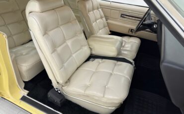Lincoln-Continental-1973-Yellow-White-7