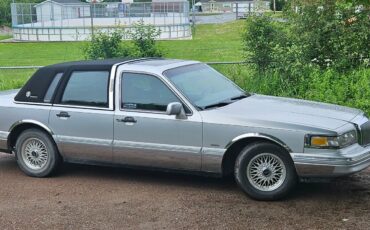 Lincoln-Continental-1996-Sedan-3