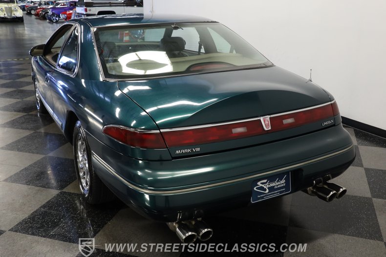 Lincoln-Mark-viii-1993-Deep-Jewel-Green-Tan-16