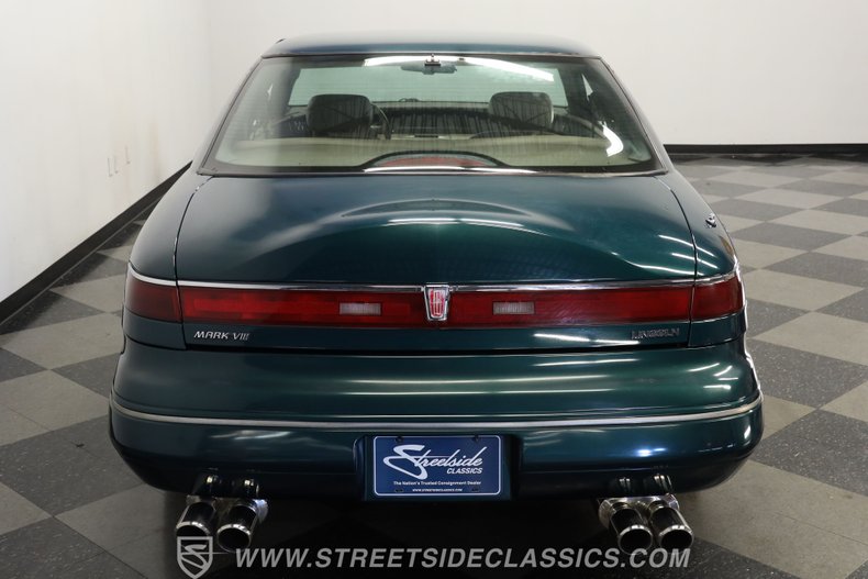 Lincoln-Mark-viii-1993-Deep-Jewel-Green-Tan-17
