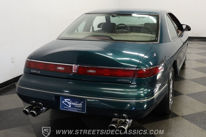 Lincoln-Mark-viii-1993-Deep-Jewel-Green-Tan-18
