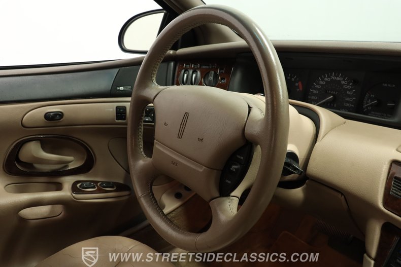 Lincoln-Mark-viii-1993-Deep-Jewel-Green-Tan-41