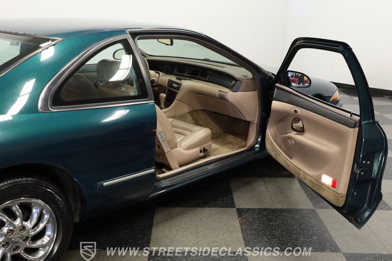 Lincoln-Mark-viii-1993-Deep-Jewel-Green-Tan-44