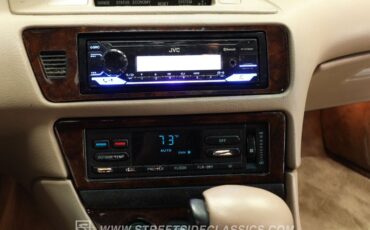 Lincoln-Mark-viii-1993-Deep-Jewel-Green-Tan-5