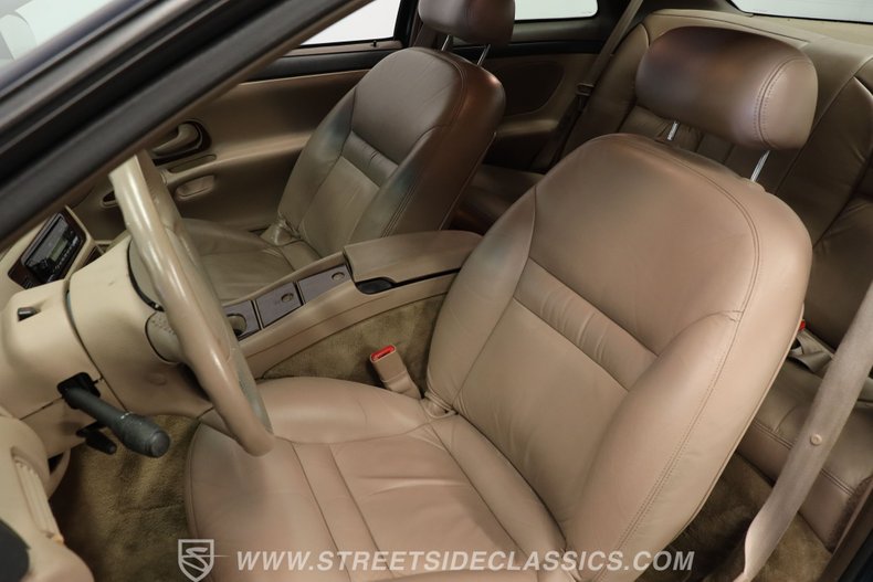 Lincoln-Mark-viii-1993-Deep-Jewel-Green-Tan-8