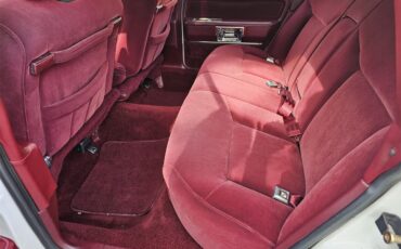 Lincoln-Town-car-1989-White-Red-7