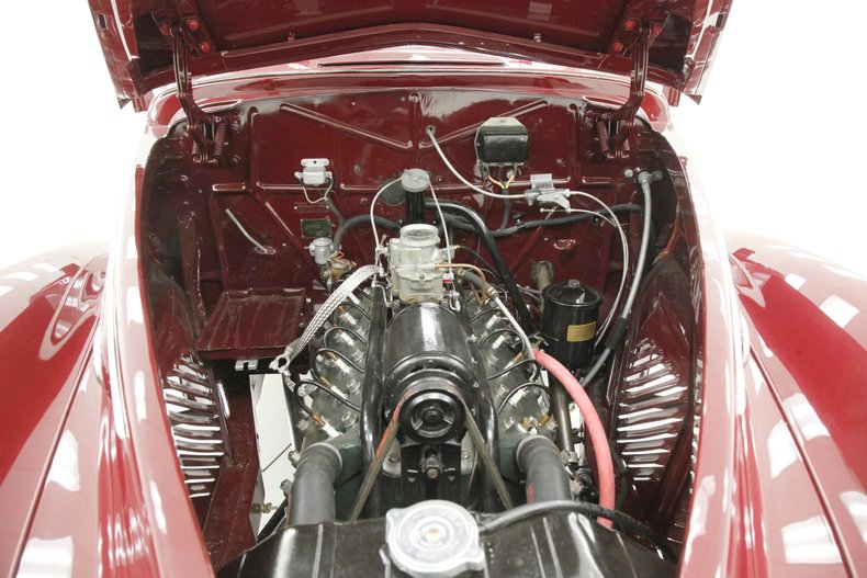 Lincoln-Zephyr-1938-Burgundy-Beige-16