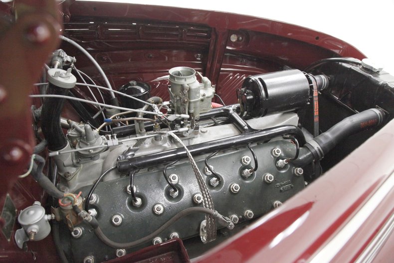 Lincoln-Zephyr-1938-Burgundy-Beige-18