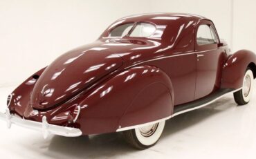 Lincoln-Zephyr-1938-Burgundy-Beige-2
