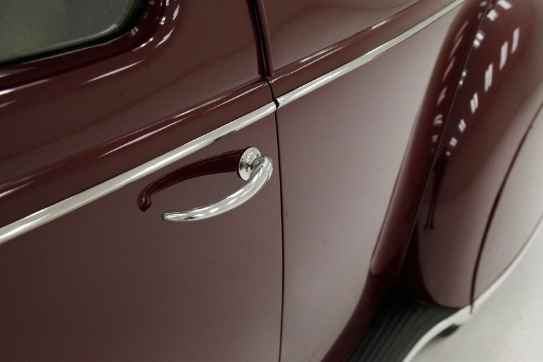 Lincoln-Zephyr-1938-Burgundy-Beige-23