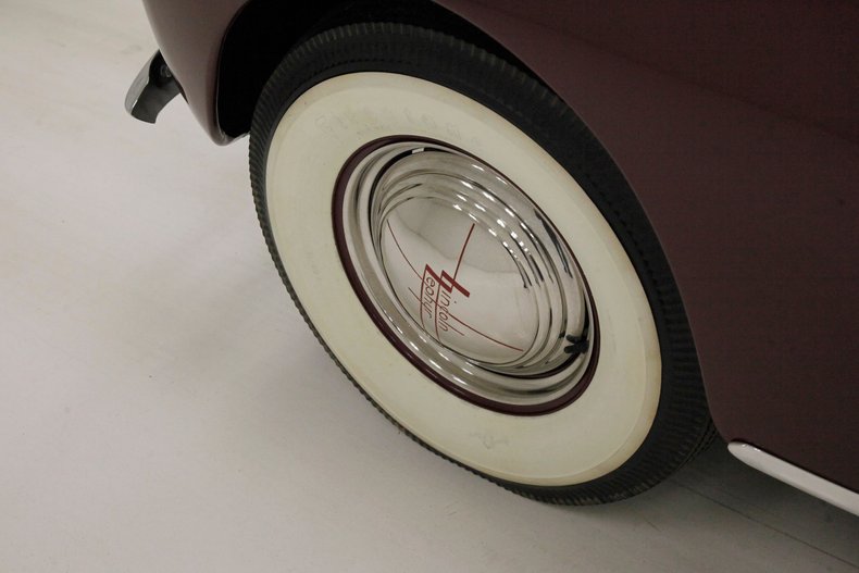 Lincoln-Zephyr-1938-Burgundy-Beige-24