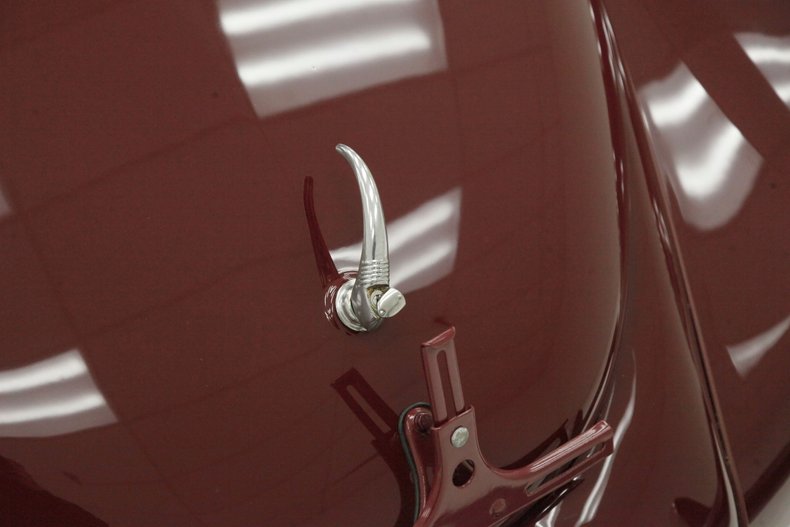 Lincoln-Zephyr-1938-Burgundy-Beige-28