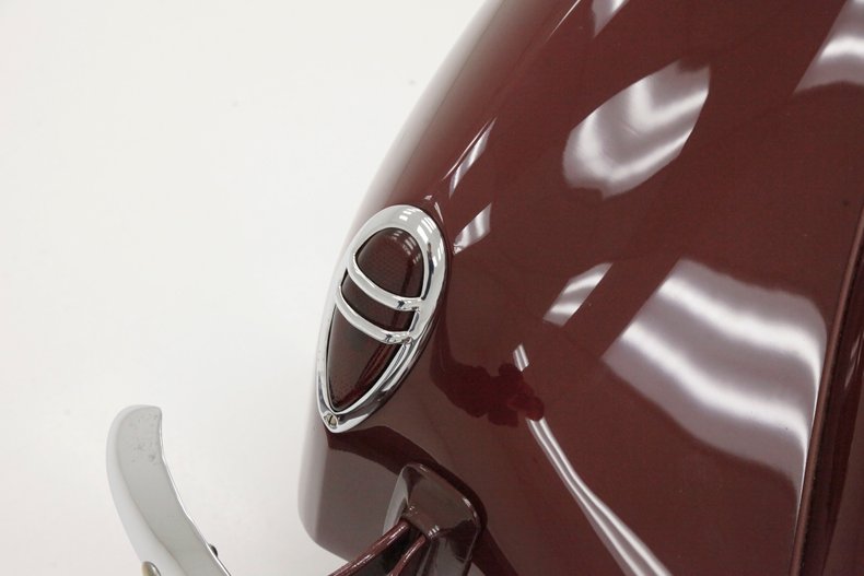 Lincoln-Zephyr-1938-Burgundy-Beige-30