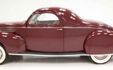 Lincoln-Zephyr-1938-Burgundy-Beige