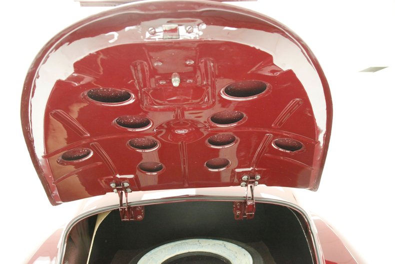 Lincoln-Zephyr-1938-Burgundy-Beige-38