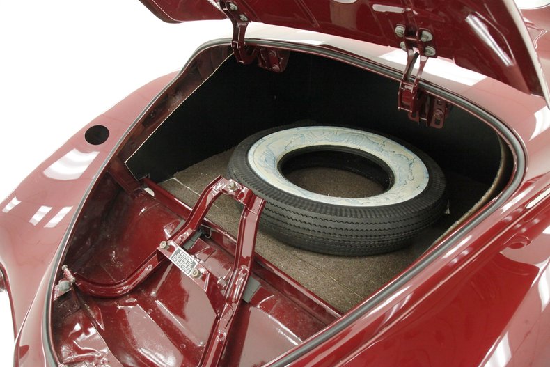 Lincoln-Zephyr-1938-Burgundy-Beige-40