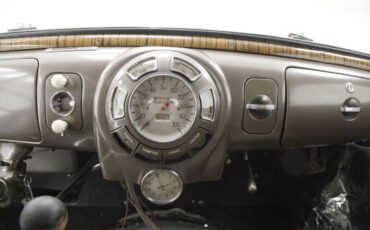 Lincoln-Zephyr-1938-Burgundy-Beige-8