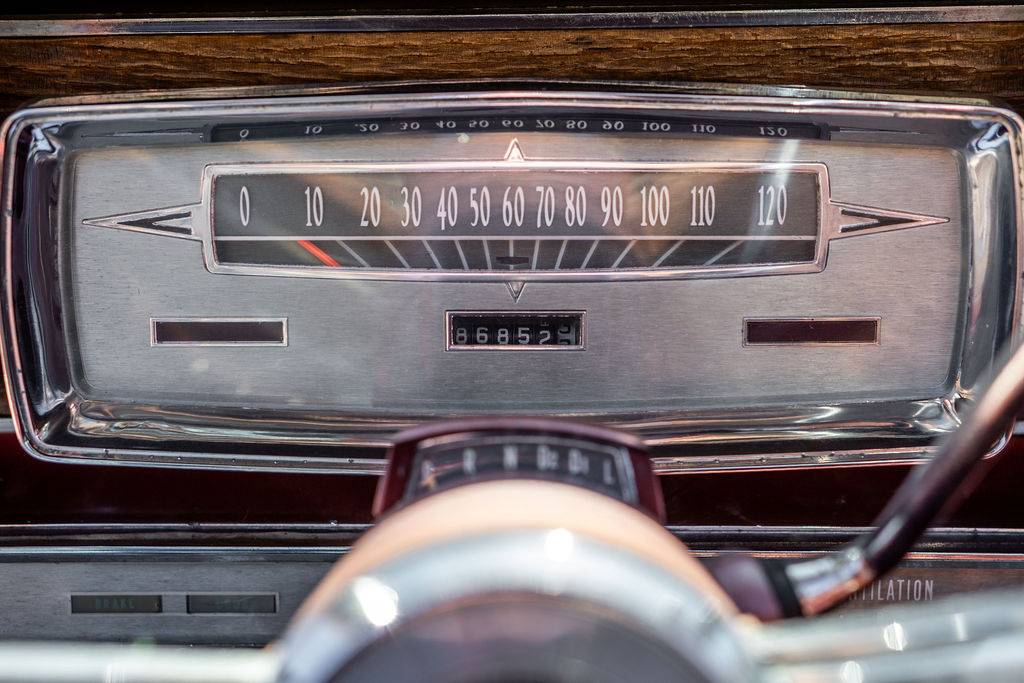 Lincoln-continental-1962-13