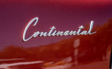 Lincoln-continental-1962-21