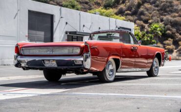 Lincoln-continental-1962-5